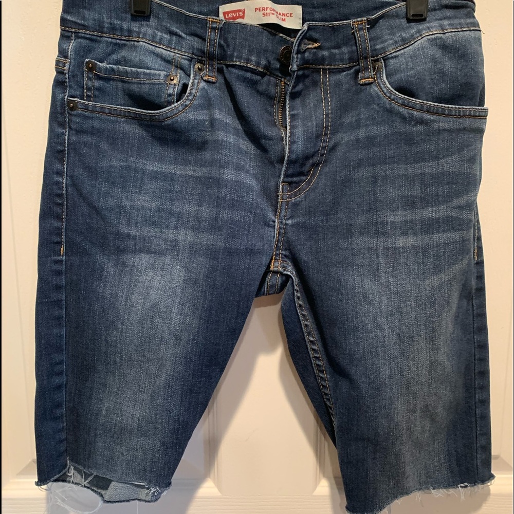 ✨ LEVI’s 511 Performance size 28 cut off shorts